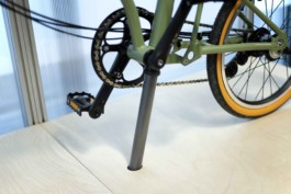 max-hornaecker-brompton-exhibition-stand-3