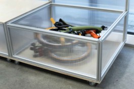 max-hornaecker-brompton-exhibition-stand-4